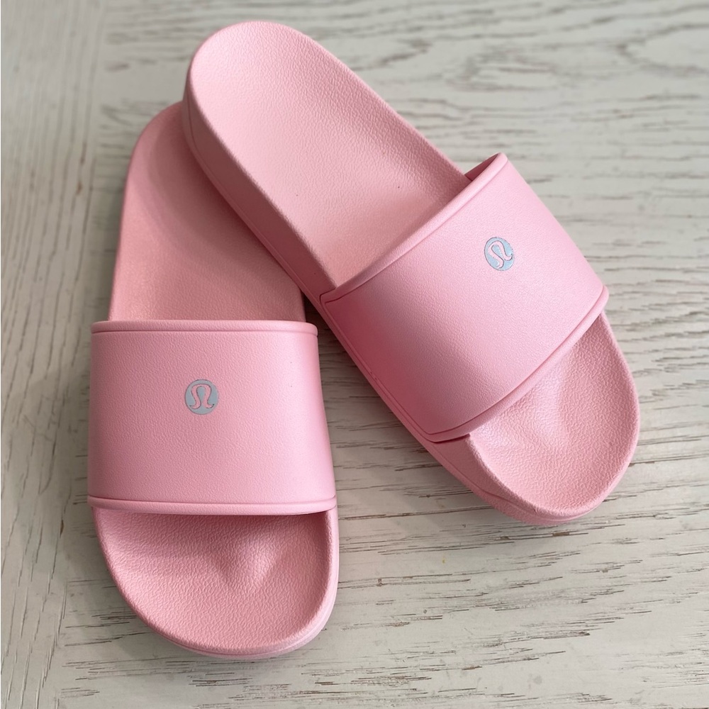 Designer-Inspired Pink Slides Slippers Sandals Open Toe Comfy Shoes 8, 39